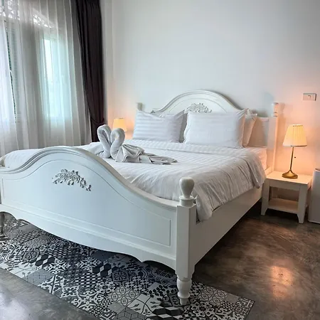 Nidhra Lanna Hotel Chiang Mai Esterno foto