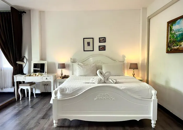 Nidhra Lanna Hotel Chiang Mai